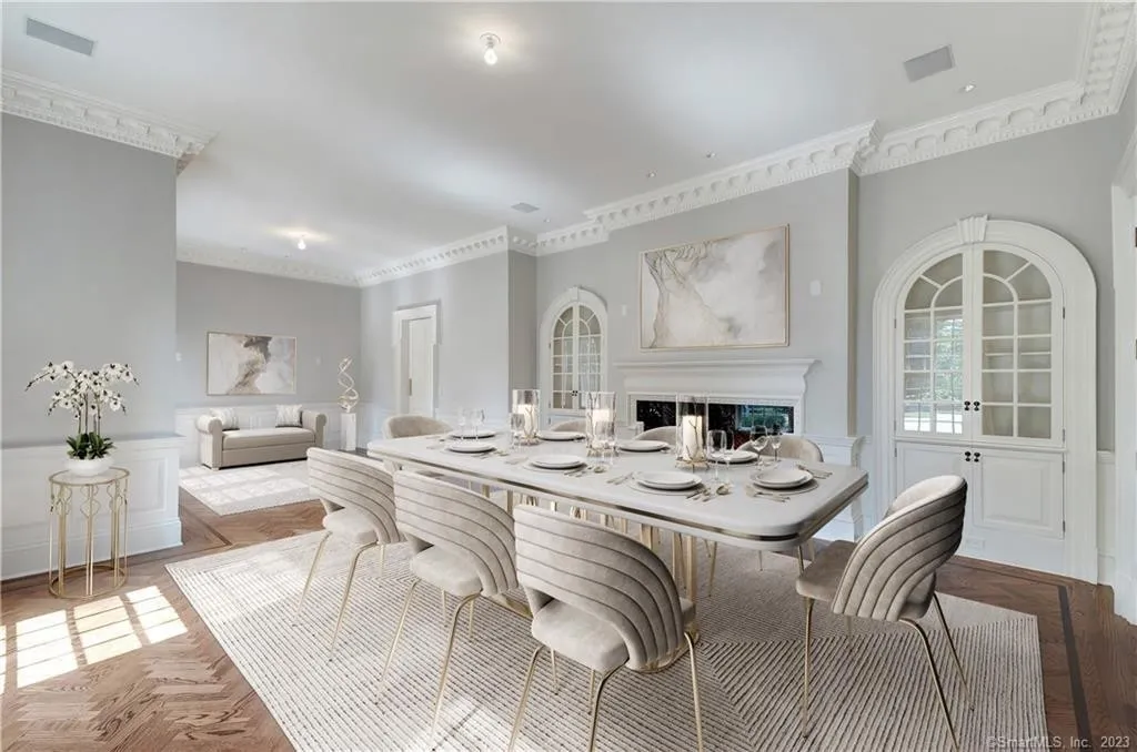 Buckingham Master Suite